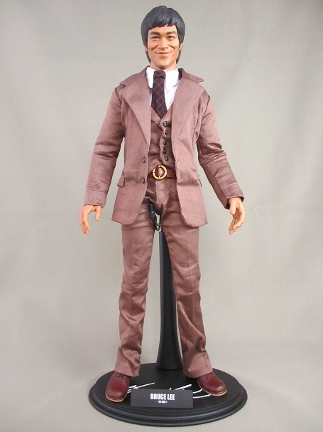 ホットトイズ マイコン ブルース・リー ビジネススーツ版 レビュー