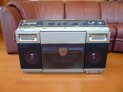 シャープ デュアルプレイ・ディスク・ステレオ・システム VZ-V2 1980