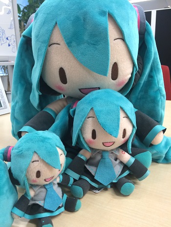 アミューズメント景品】今月はミクさんのメガジャンボぬいぐるみとレン