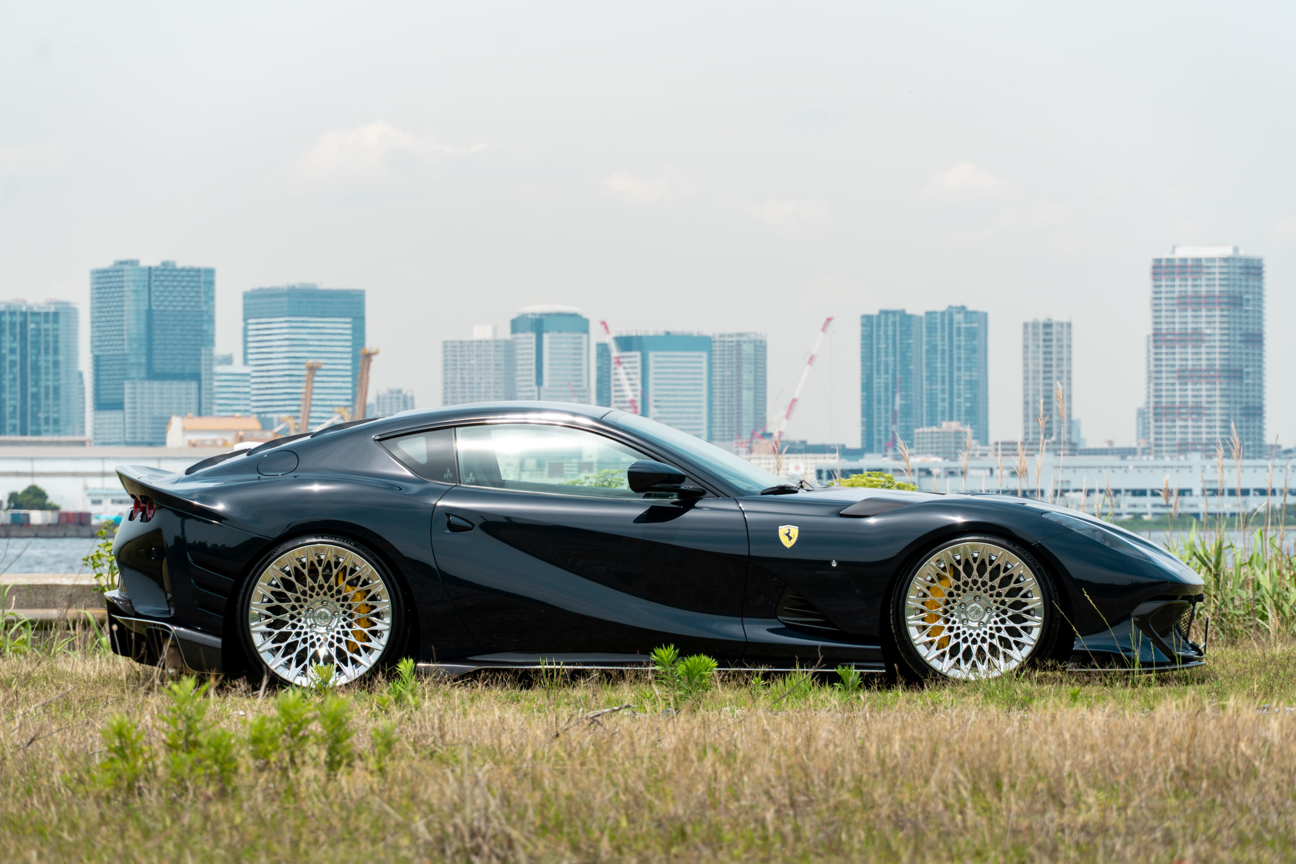 フェラーリ 812用 特価！中古アメ鍛ホイールセット！！！