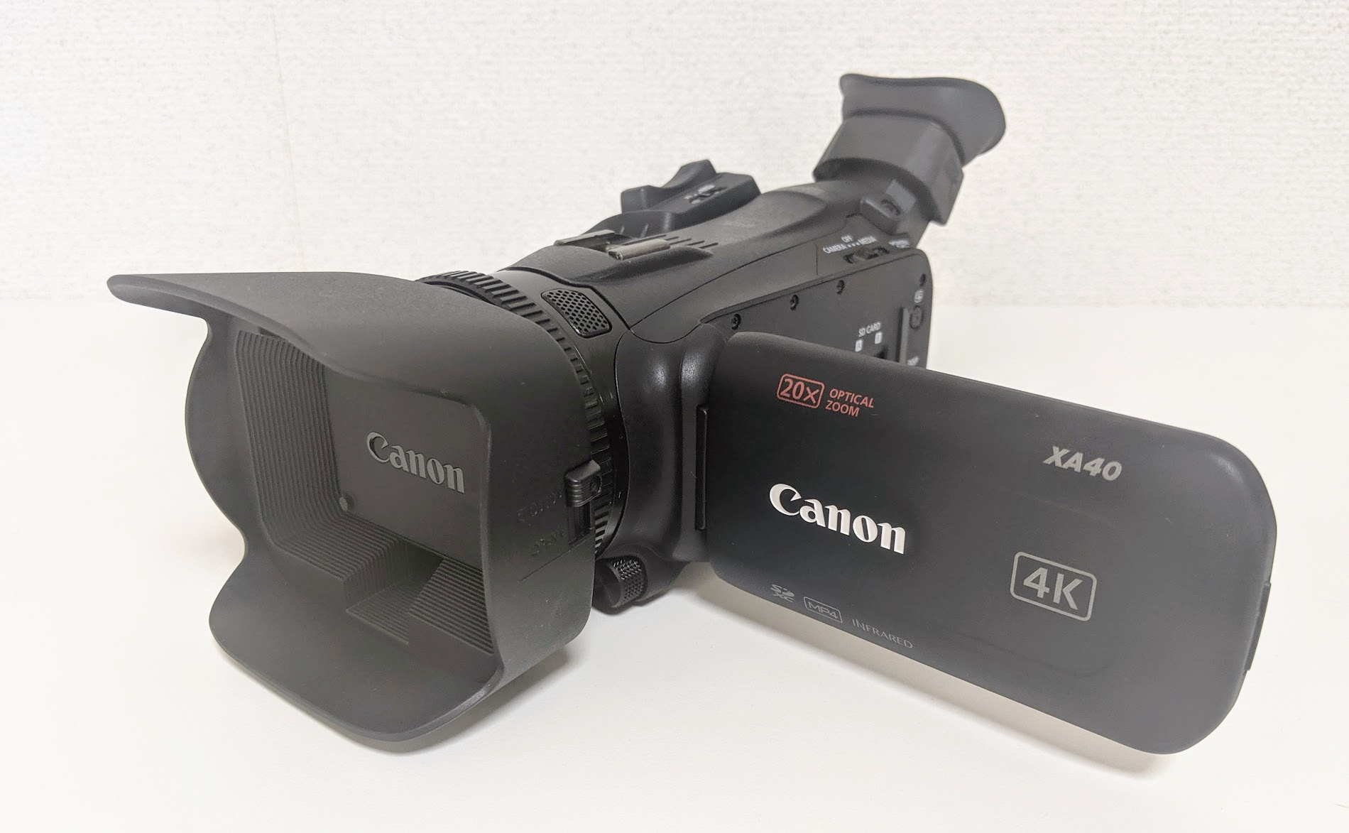 4K対応でとても扱いやすい業務用ビデオカメラ「Canon XA40」のレビュー