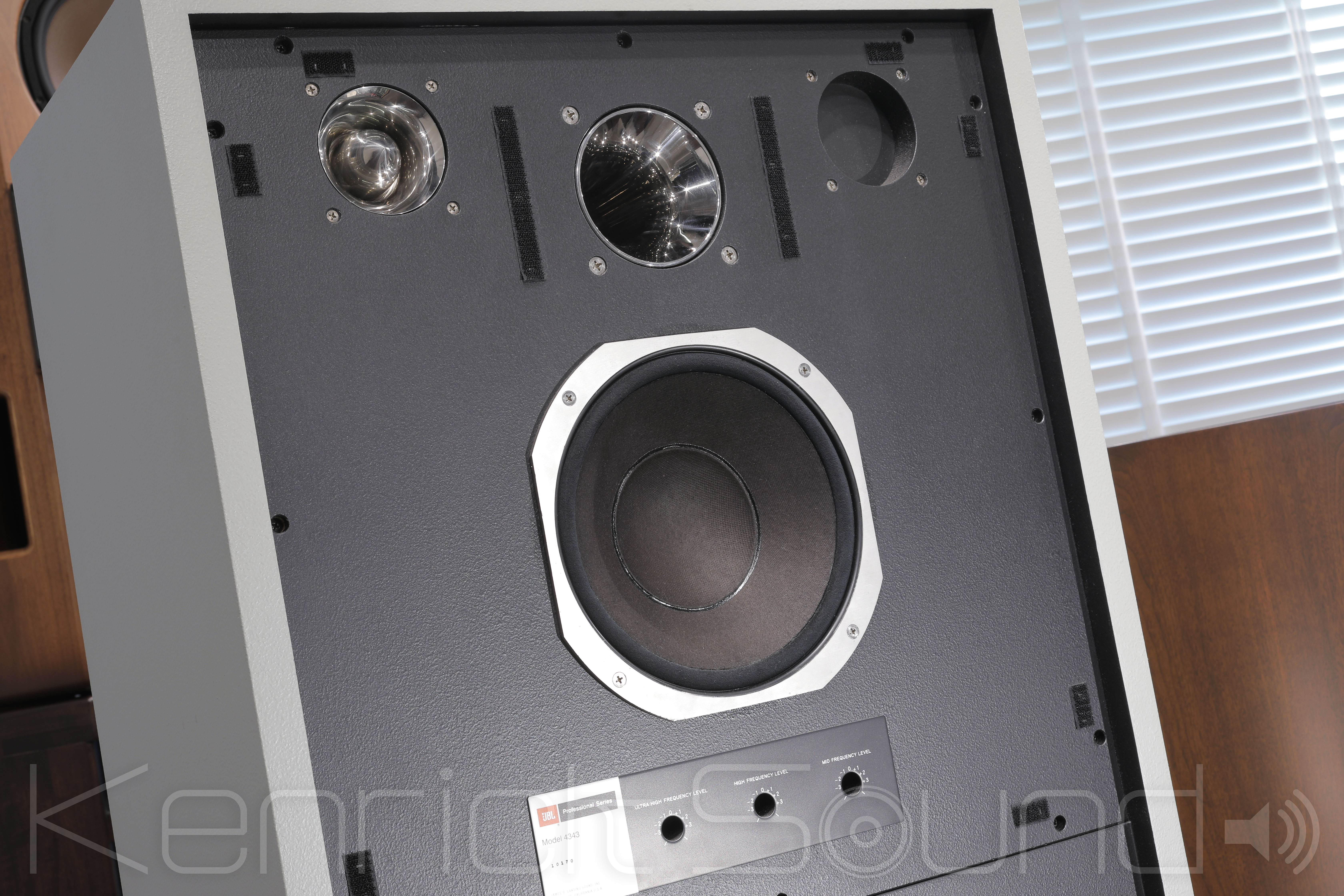 JBL 4343グリルエンブレムロゴプレート中古2枚セット金具付き