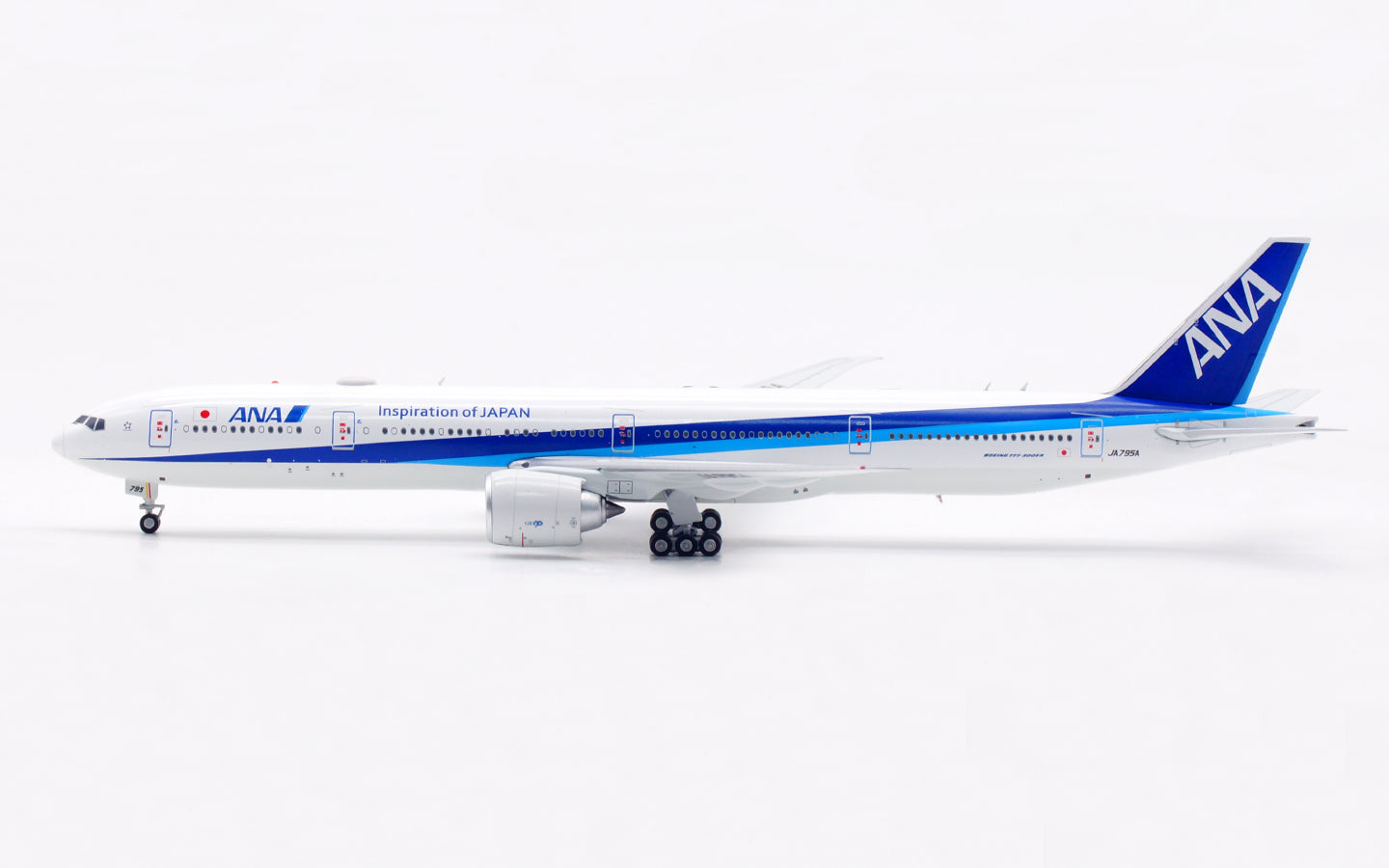 ANA B777-300ER ギア着脱可 JA795A 1/400 ANA B777-300ER ギア着脱可