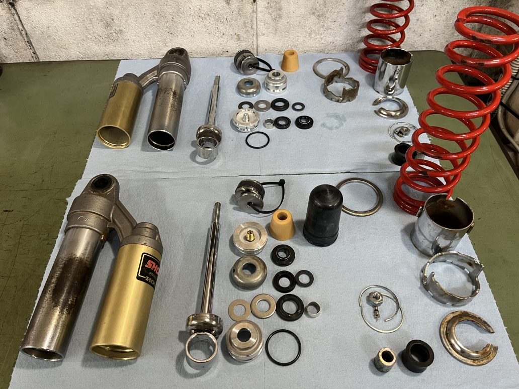 CB400SF SPECⅡ NC39純正リアサスペンション 要オーバーホール