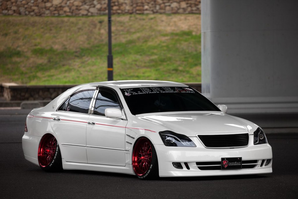 JDM COMPLETE – CROWN GRS18系 – K.BREAK