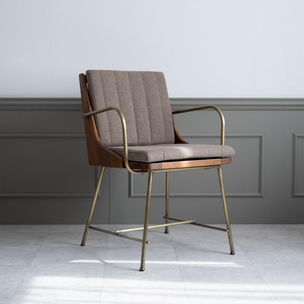 Karak Arm Chair / カラックアームチェア – KuHoN