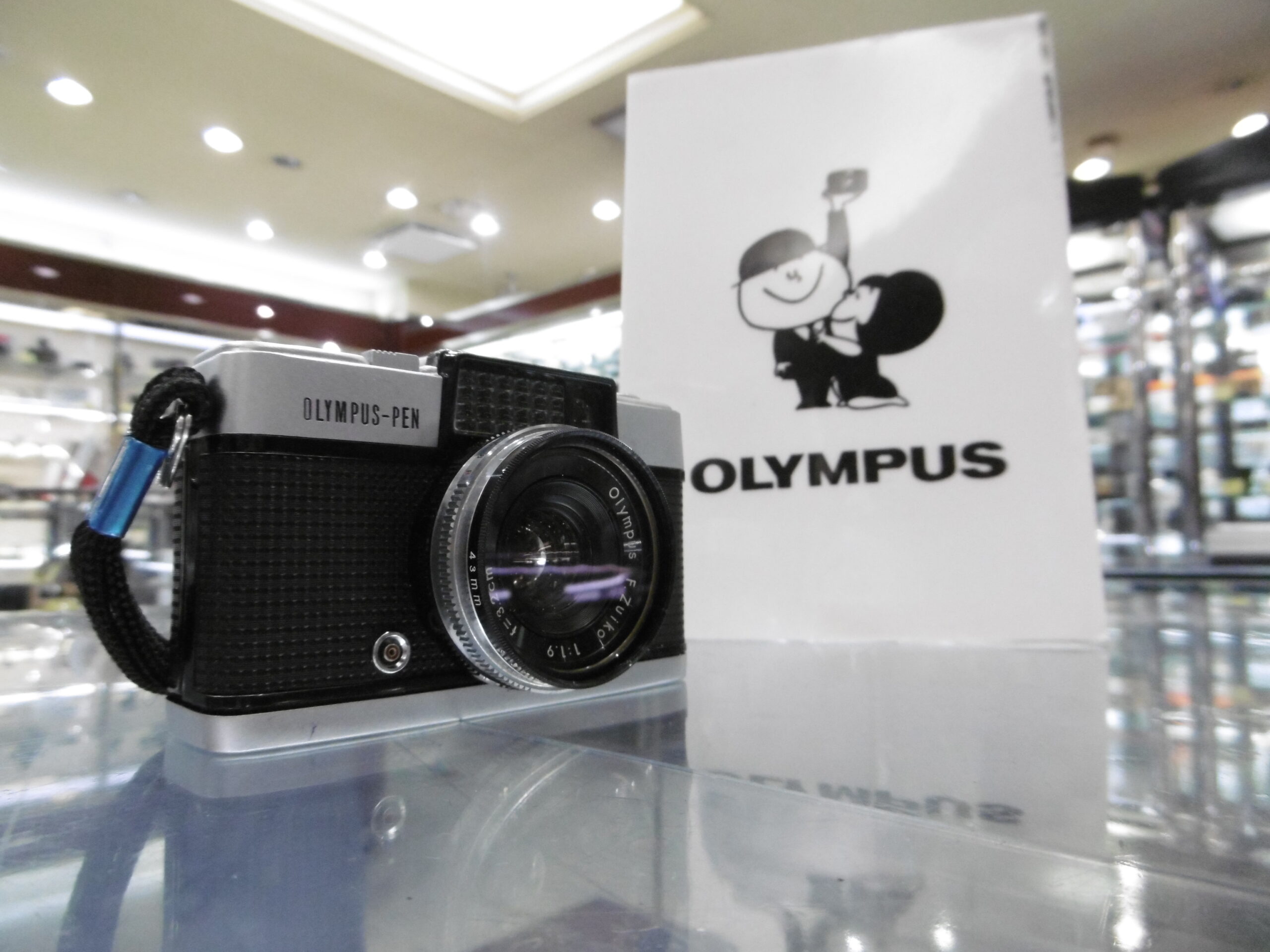 ハーフカメラの傑作「オリンパス PEN D」