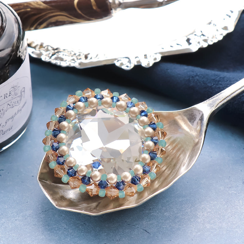 レシピNo.KR1216 貴和クリスタル＃4487のフレーミングブローチ – 貴和