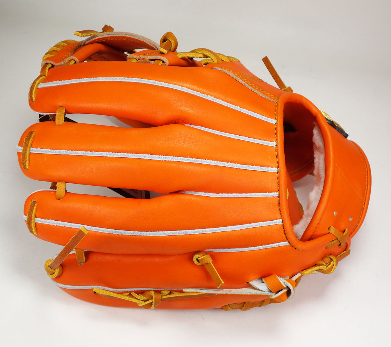 アンダーアーマー 硬式 アンディナイアブル 内野手用 グローブ