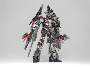 ろあの～く雑記帳♪♪: 「HGUCユニコーンガンダム3号機フェネクス