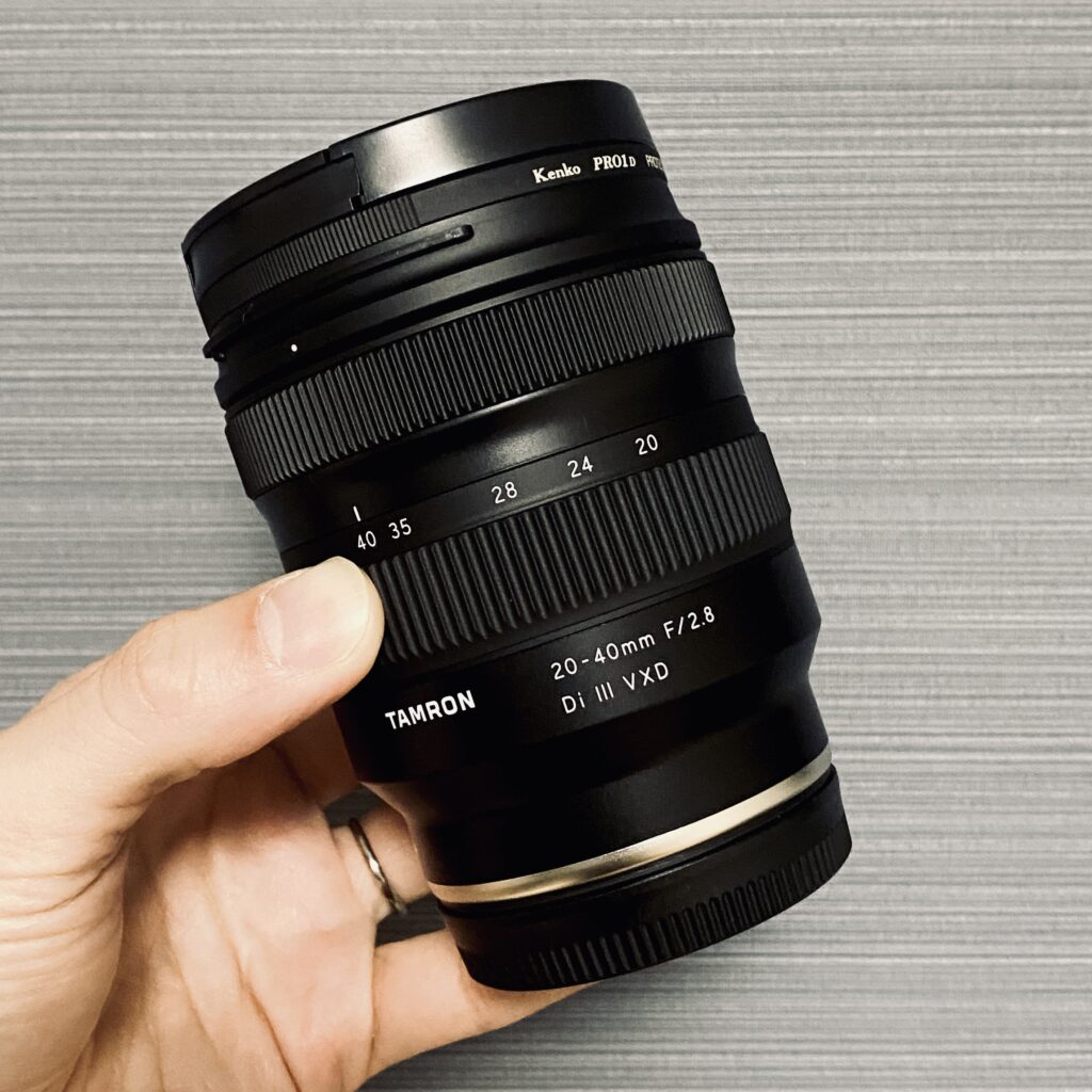 TAMRON】20-40mm F2.8 Di Ⅲ VXDレビュー！ワンオペYouTuberに最適な