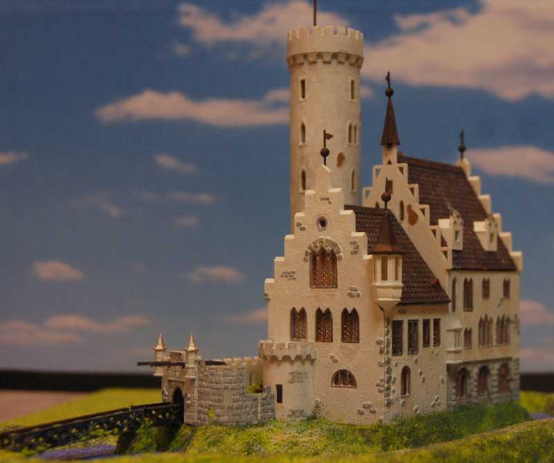 FALLER 232242:MOATED CASTEL