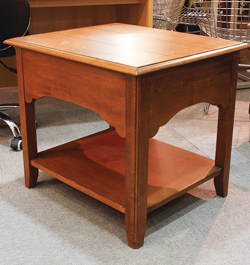 イーセンアーレン Ethan Allen スモールサイドテーブル | LiCS