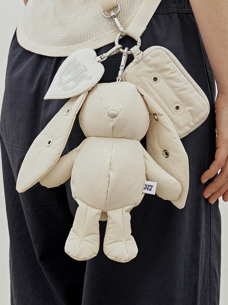 NJ X COLLER RABBIT POUCH (WHITE) – LINE FRIENDS SQUARE