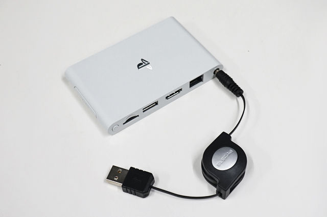 電源をUSBに変えると、どこでも遊べる「PS Vita TV」 : ガンダムが基本