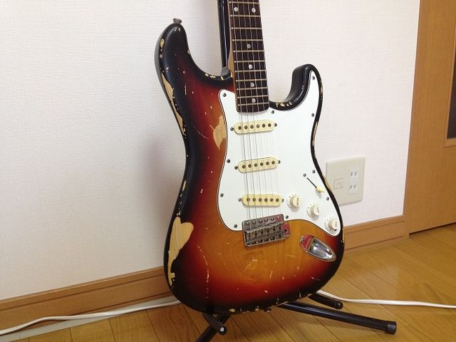 ☆謎ストラト（コピー）のレリック加工 その1 : ジナパパ一家の何て