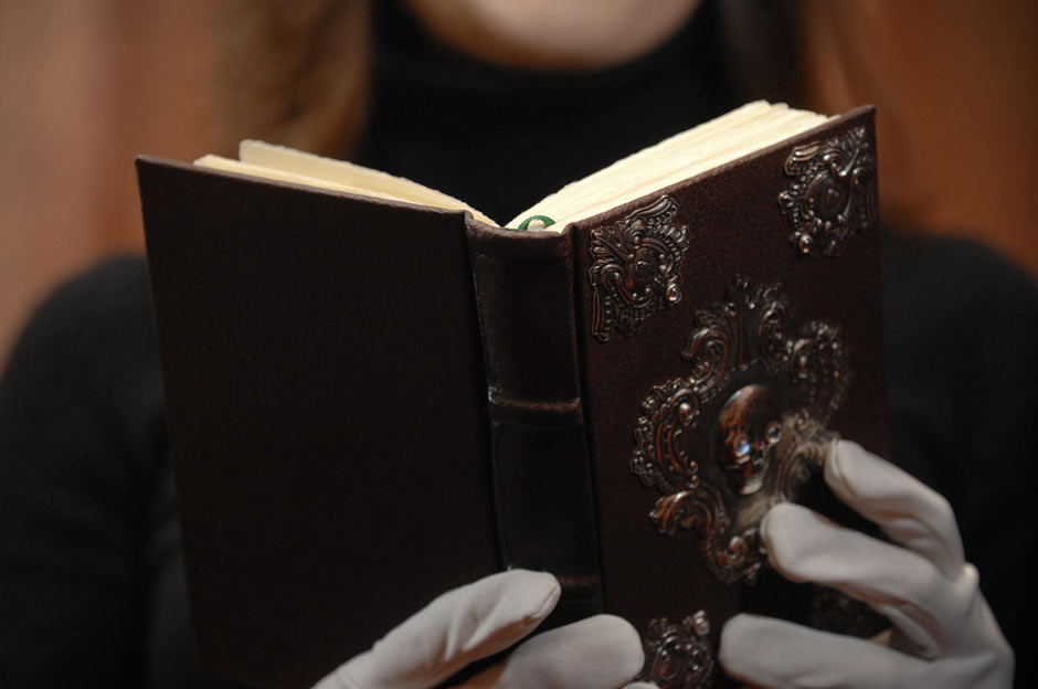 The Tales of Beedle the Bard（Amazon限定版 吟遊詩人ビードル