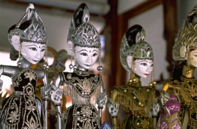 11/08/08（月）〰12（金） ワヤン・ゴレ映像＋ワヤン人形展示