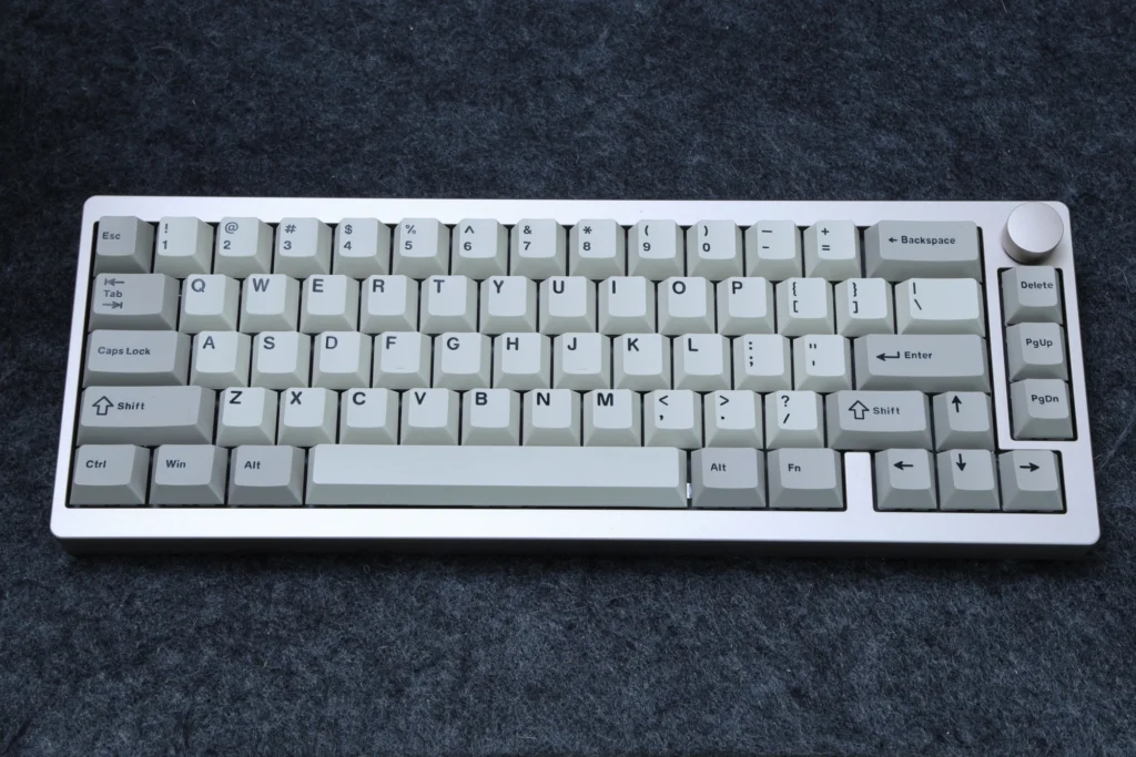 Epomaker P65レビュー！ 5層吸音フォームとガスケットによる優秀な打鍵