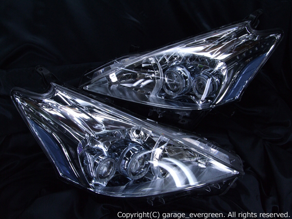 40系 プリウスα 前期 純正LED車 LEDイカリング&白LED増設 仕様 ドレス