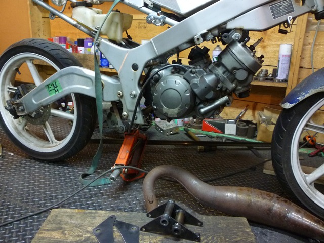 NS－1改TZR125エンジン マウント完成: Garage 真琴