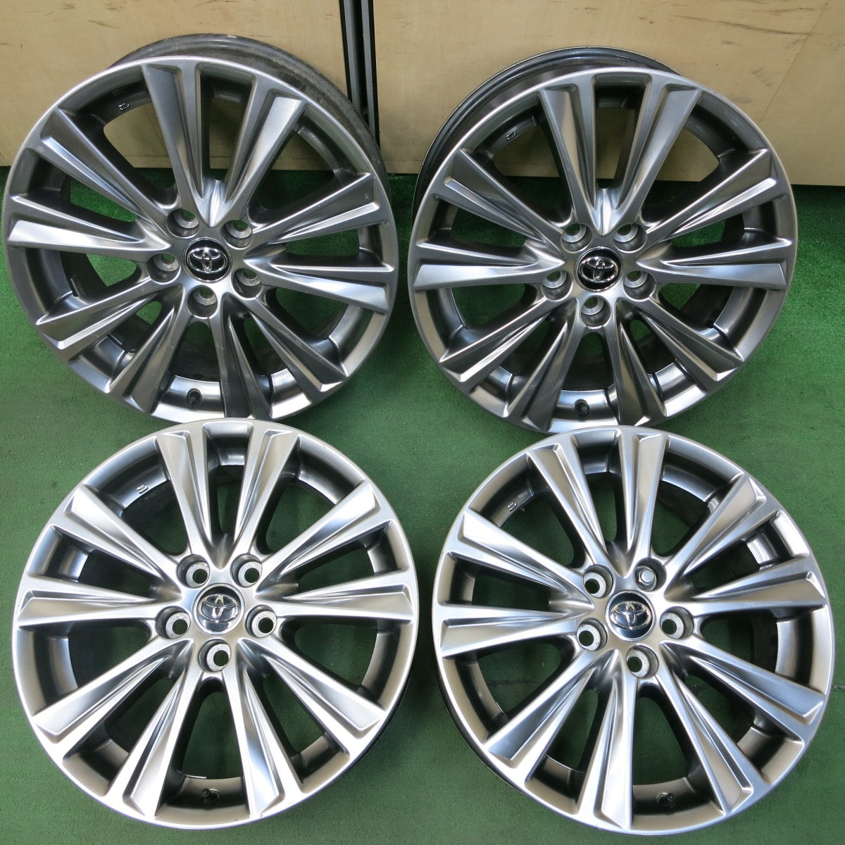 送料無料] 4本価格☆トヨタ 30系 アルファード ヴェルファイア