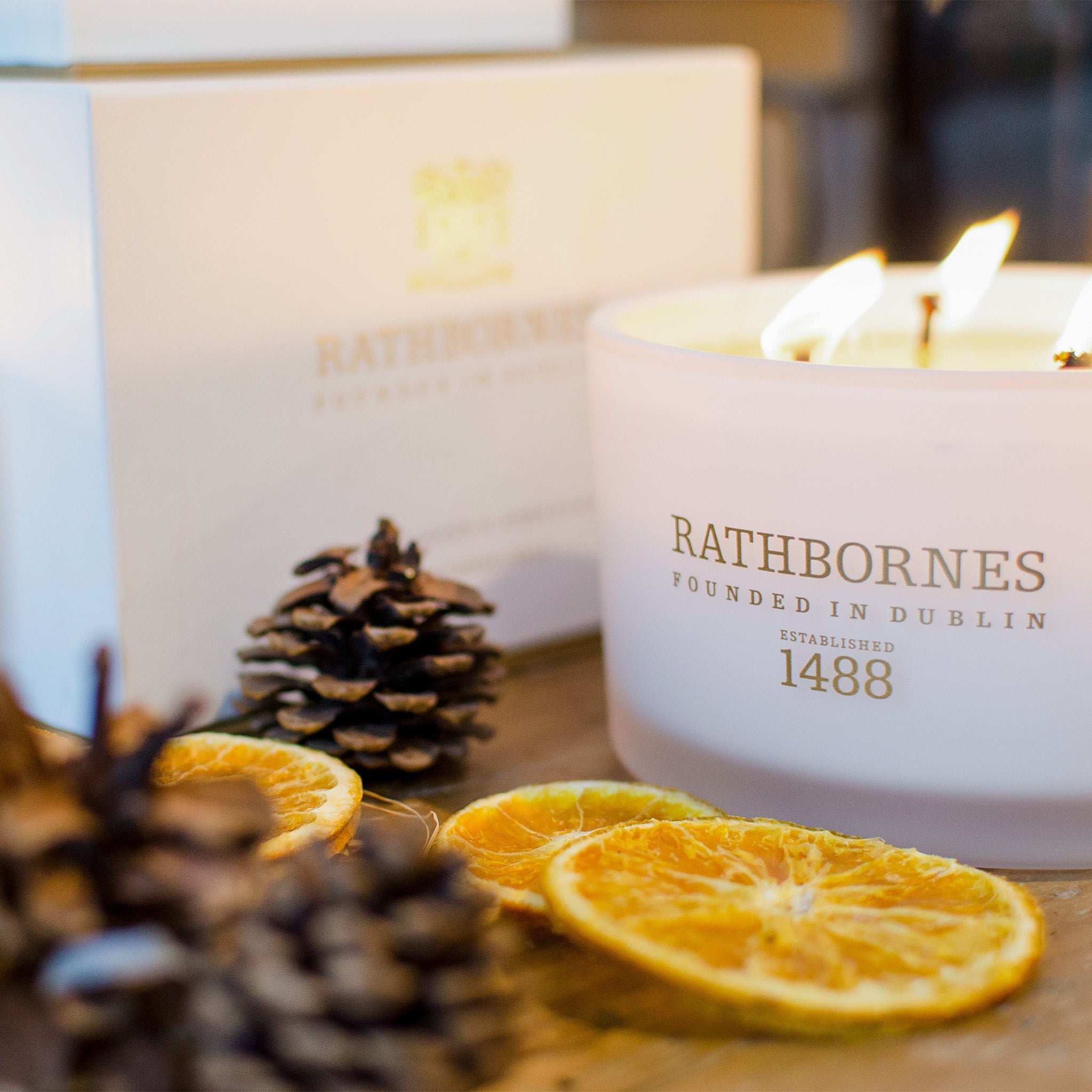 ビターオレンジ、 バーチタール＆バルサム／トラベルキャンドル – Gluxury