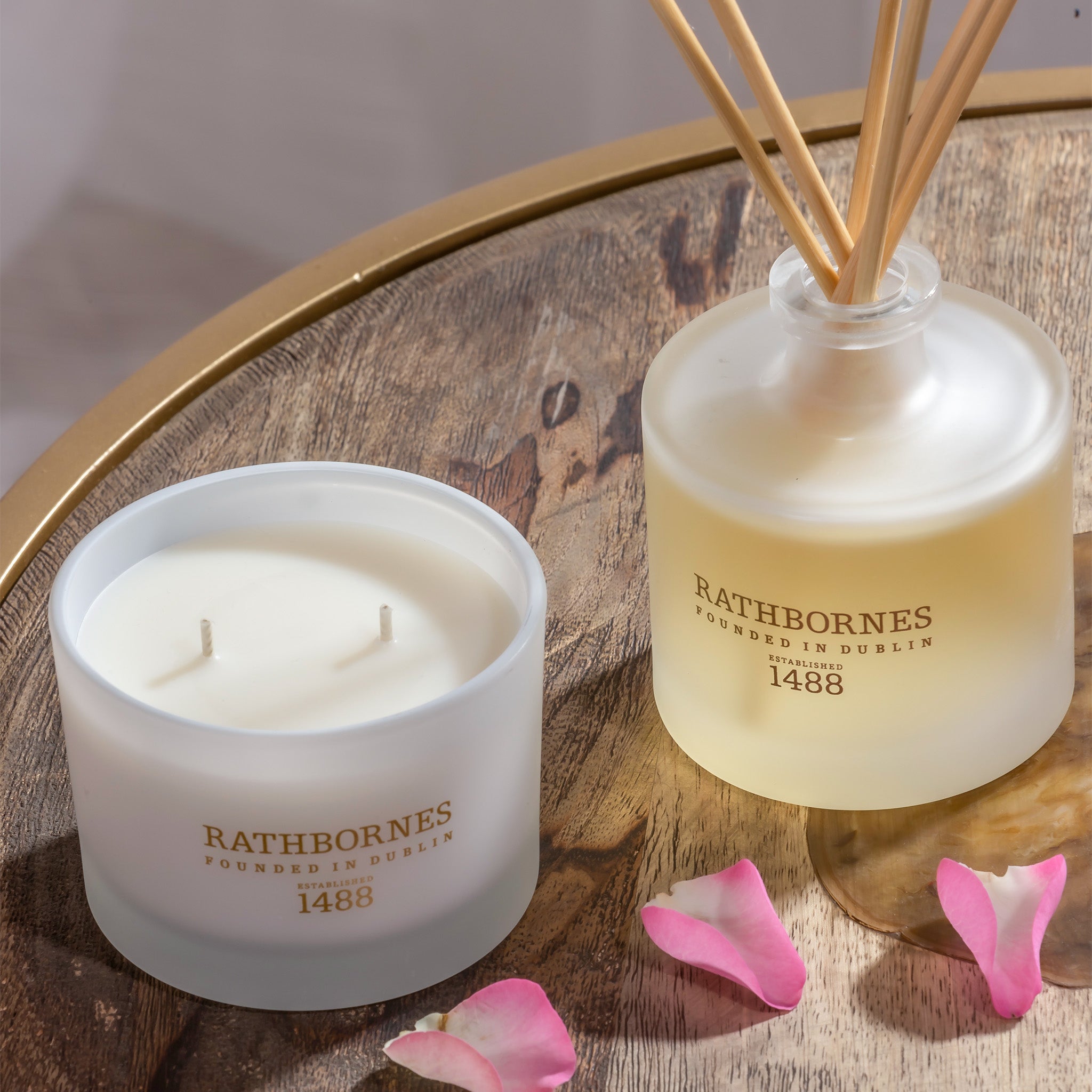 ダブリンティーローズ、ウード＆パチョリ／リードディフューザー – Gluxury