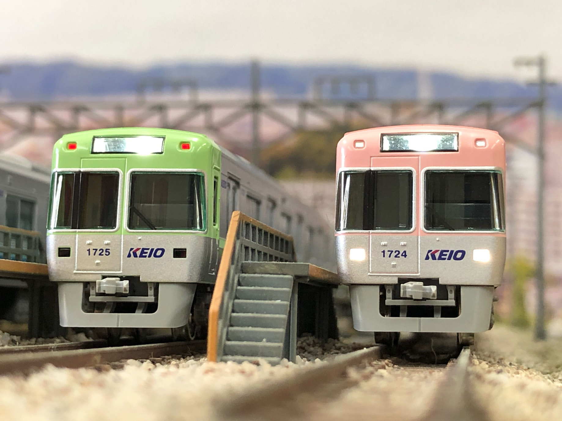 京王1000系「サーモンピンク」「ライトグリーン」のご紹介 « GM通信