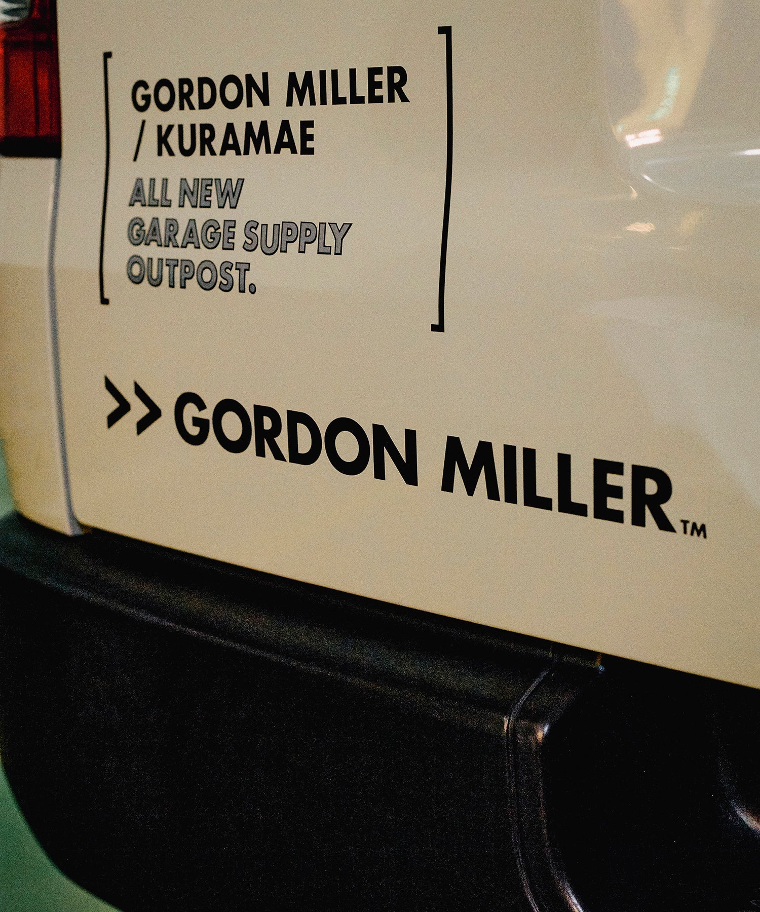 カットステッカー 340*28 – GORDON MILLER