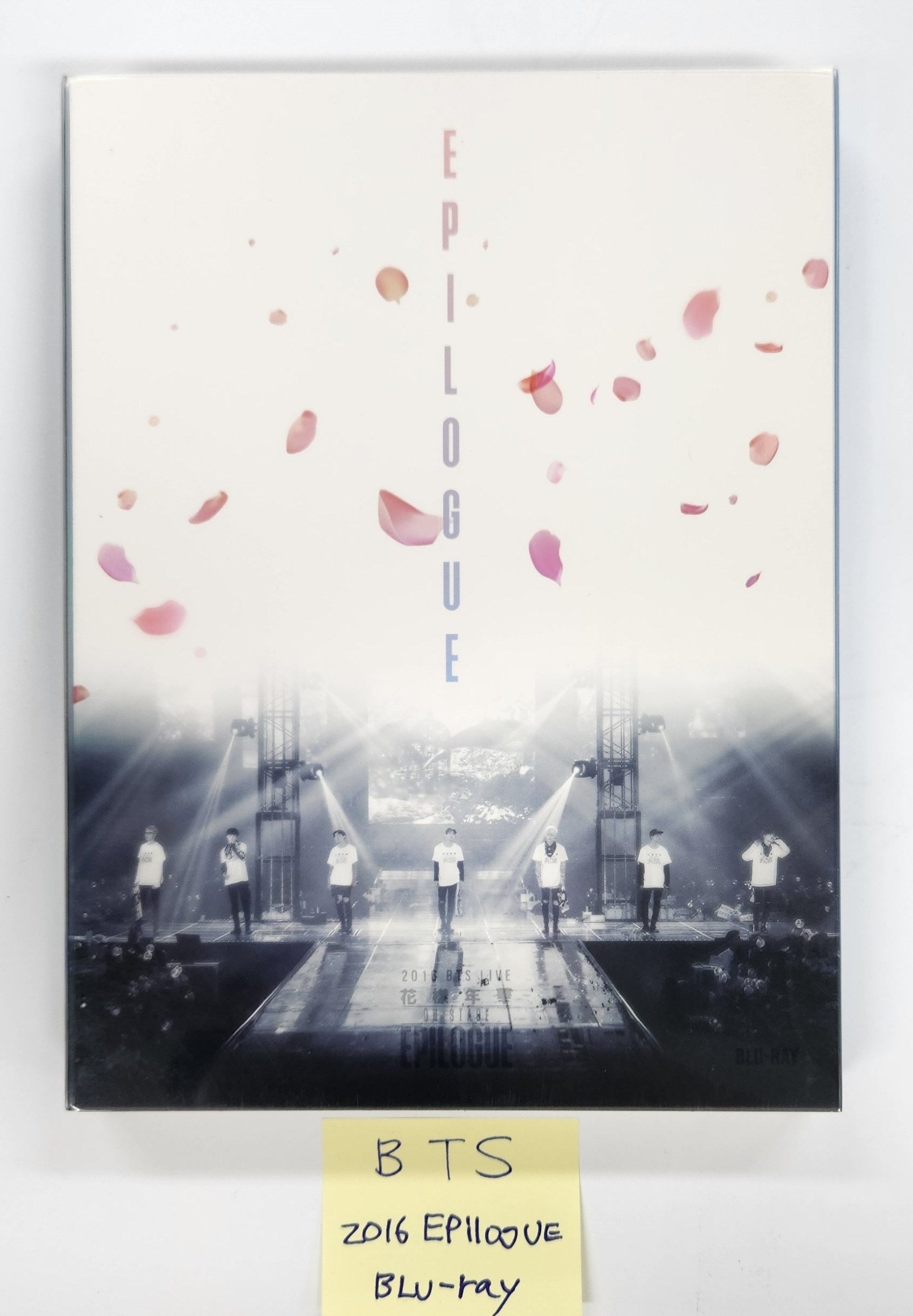 BTS - 2016 BTS Live 花樣年華 On Stage : Epilogue Concert Blu-ray