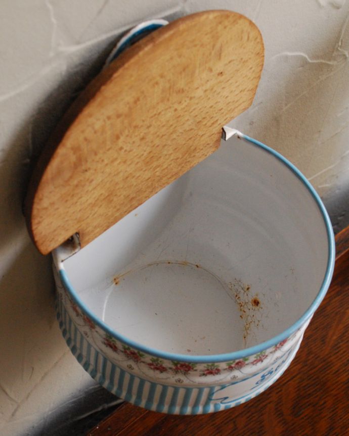 フランス輸入のBB社アンティークのホーローセル缶（ローズガーランド