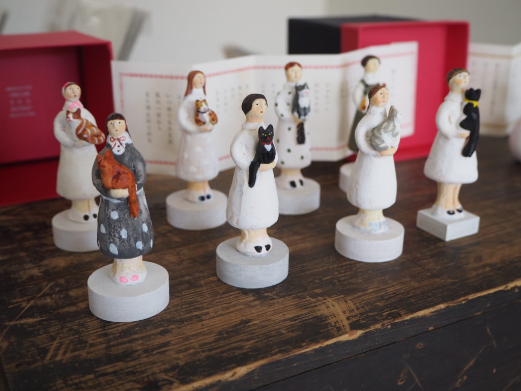 モノクロな猫たち】にしおゆきさんの陶人形。 - shop+space ひめくり