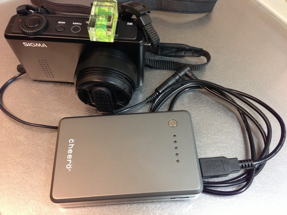 SIGMA DP2 Merrill / DP1 Merrillに大容量外付けバッテリを接続して
