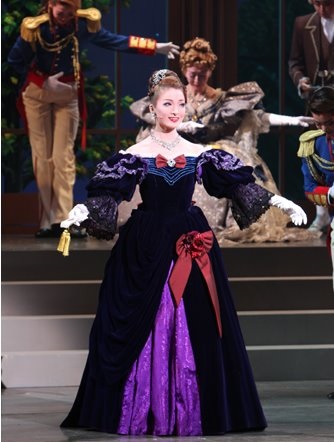 Japan's Takarazuka Revue to Perform In Taiwan | ICRT Blog