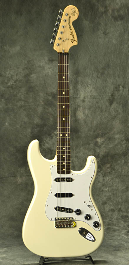 ロック界のカリスマ・ギタリスト”リッチー・ブラックモア”シグネチャー