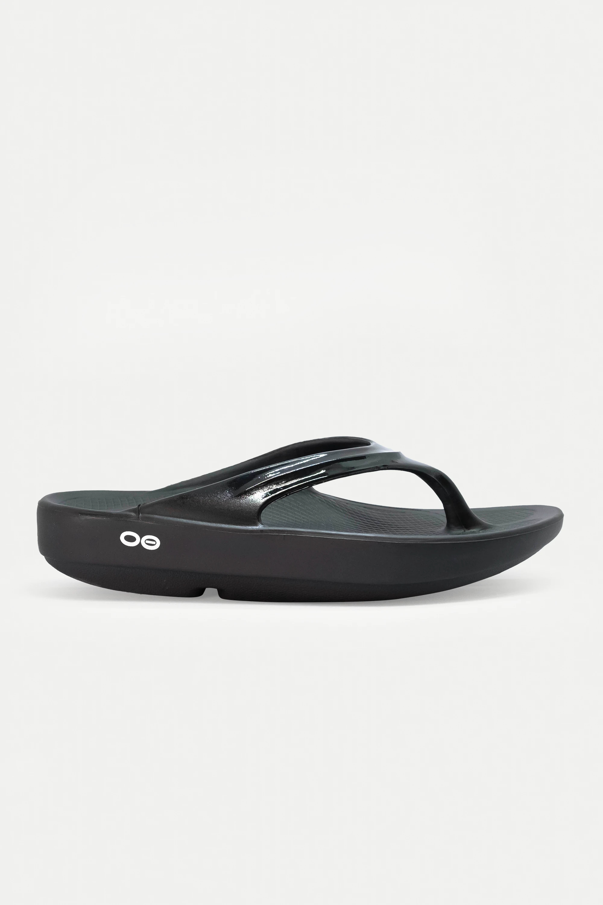 OOFOS（ウーフォス）｜Oolalaアイテムの詳細 | GUESTLIST TOKYO