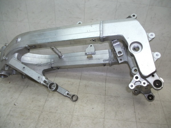 中古バイクパーツ販売専門店アイラブモーターNSR250R フレーム・書類