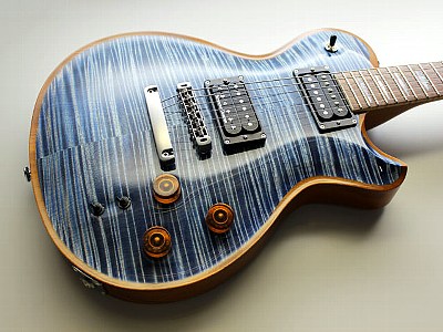 愛聴盤のギタリストに楽器店セミナーで会う | リバーサイド・カフェ