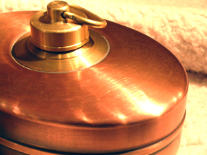 WALL Metallkunst HOT WATER BOTTLE | 気ままにプロダクトデザイン