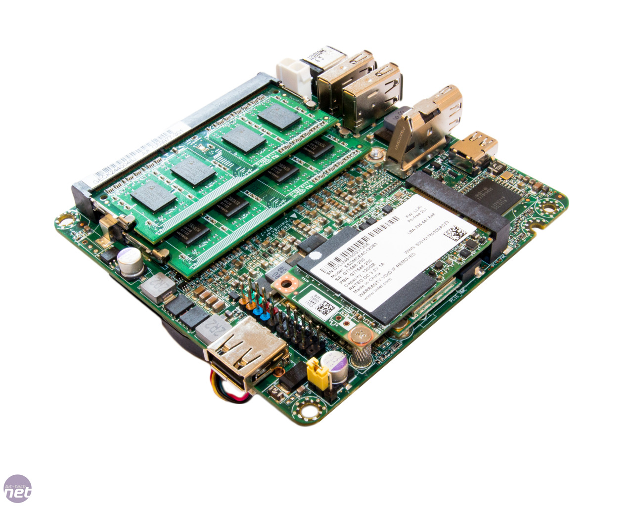 Intel NUC DC3217IYE ミニPC 三台セット Intel NUC DC3217IYE ミニPC