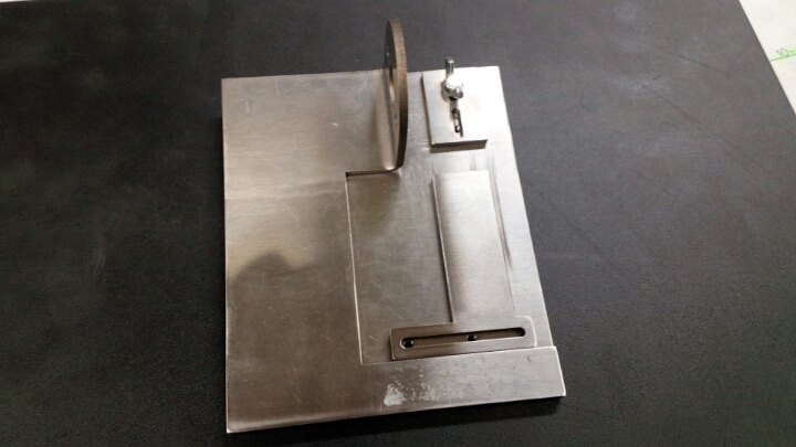 ミニッツユーザー御用達のオリジナルタイヤセッターっ!!限定販売っ