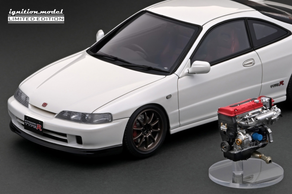 明日！！1/18スケール エンジン付 WEB限定「インテグラ(DC2) タイプR
