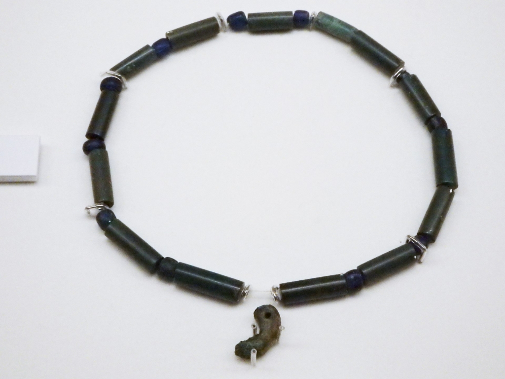 弥生古墳時代の勾玉＆管玉ネックレス その3 | 日本翡翠情報センターの