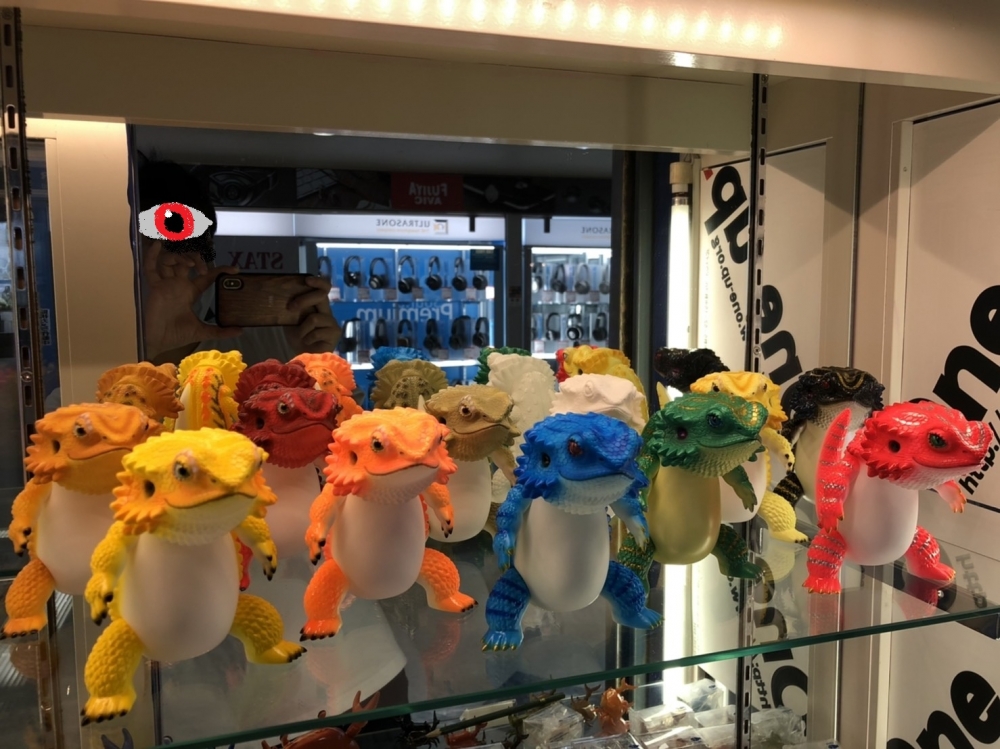 ペインターネットさんのオリジナルソフビ フトアゴヒゲトカゲの怪獣