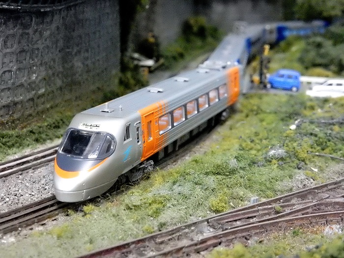 Nゲージ鉄道模型】＜入線報告＞マイクロエース四国8000系リニューアル