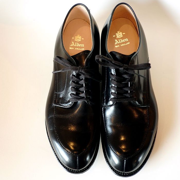 オールデン[ALDEN]カーフV-Tip[54411]ブラック | Lin total fashion