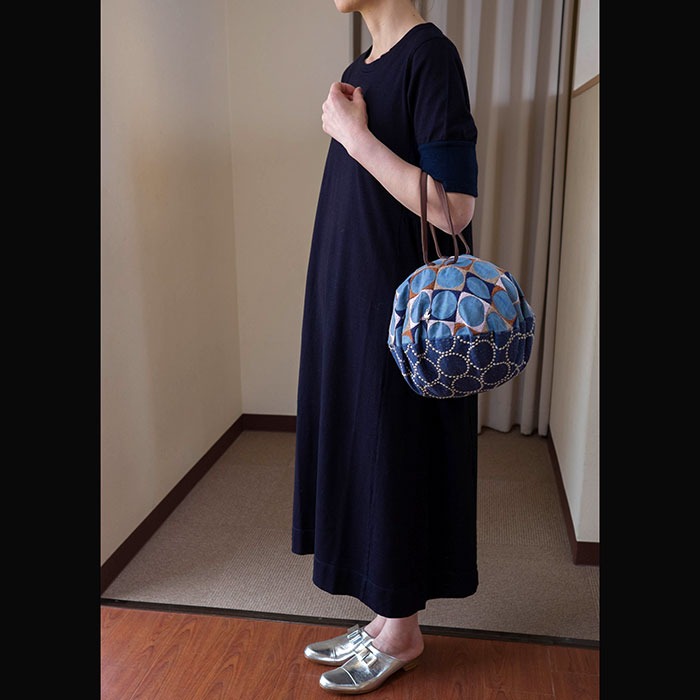 ミナペルホネンpizza bag（中）pallo x tambourine ネイビー | Lin