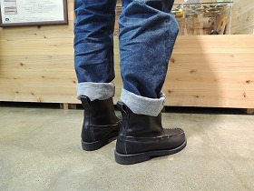 Russell Moccasin（ラッセル モカシン） Knock-A-Bout Boot（ノック