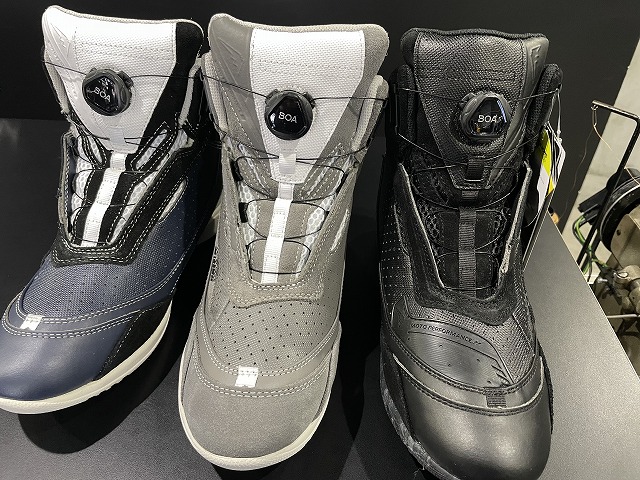 K-4566 フローシューズ入荷！:KUSHITANI三鷹店 | KUSHITANI 三鷹店